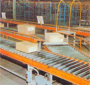 輥道輸送機(jī)使用現(xiàn)場